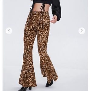 Leopard print flare jeans - NWOT